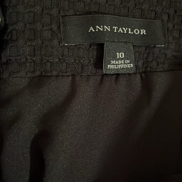 Ann Taylor textures black pencil skirt size 10 - Picture 5 of 5